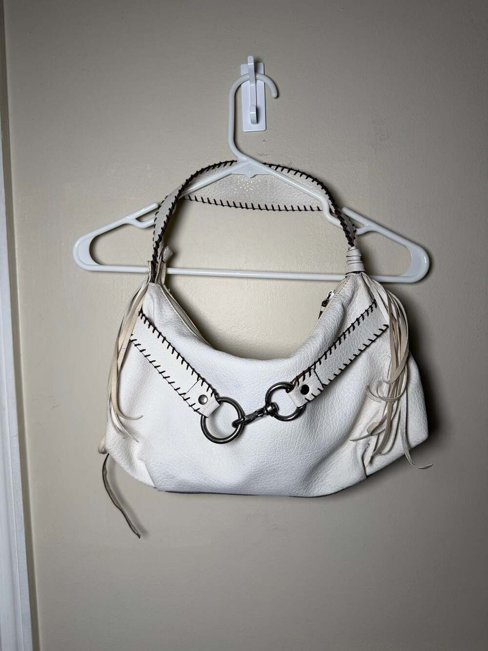 Nine West White Faux Leather Hobo Shoulder Bag With Contrast Stitching Rings